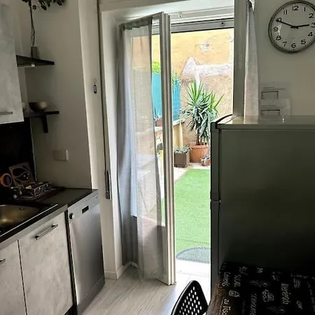 Candelor's House - & Garden In Gianicolense Apartment Rome